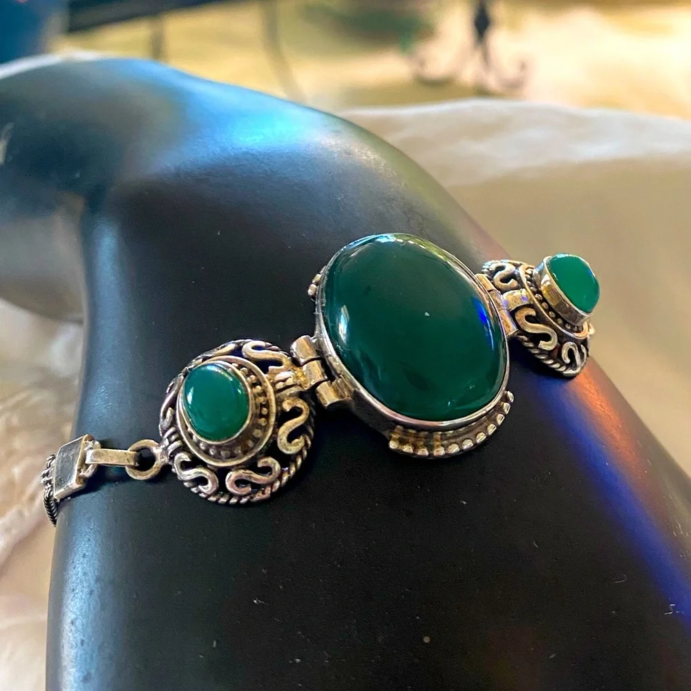 GREEN GEM SS TOGGLE BRACELET - Picture 6 of 7